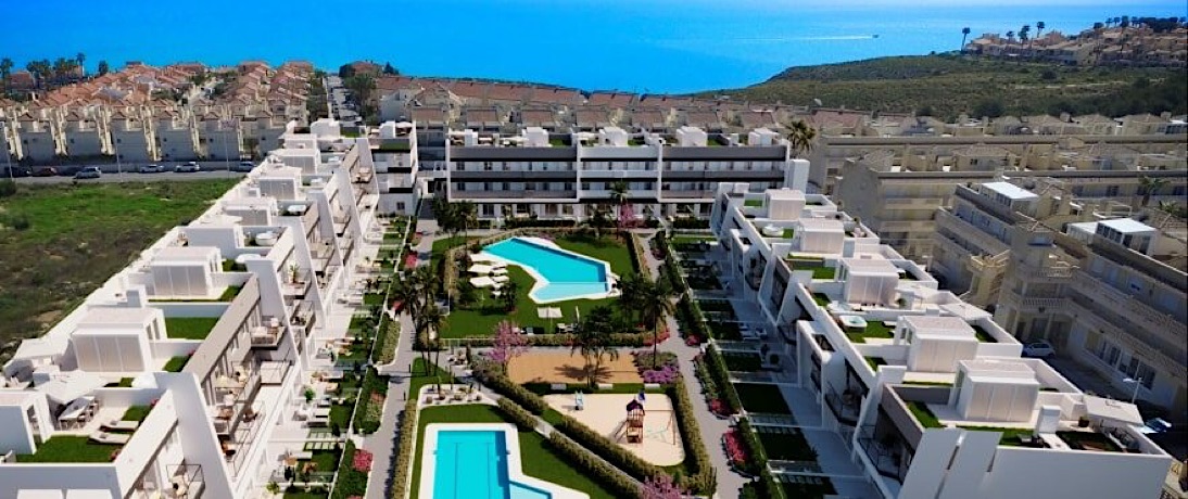 NEW APARTMENTS FOR SALE IN GRAN ALACANT, AT 20 MINUTES FROM ALICANTE 